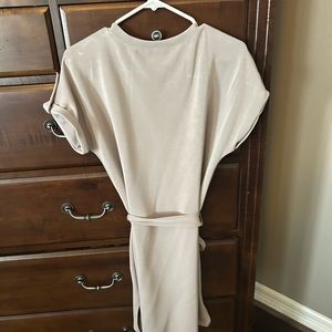 Cable & Gauge brown dress size medium waist tie!  Silver Gray!